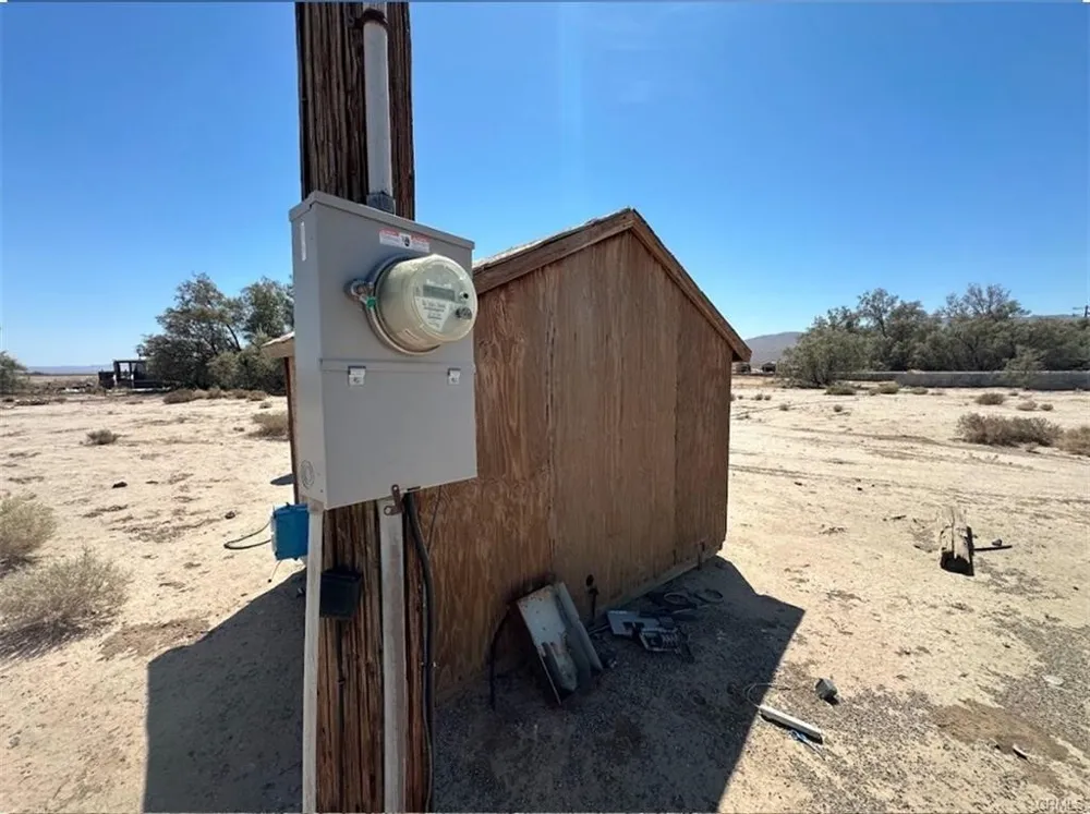 30453 Berry Newberry Springs, CA 92365