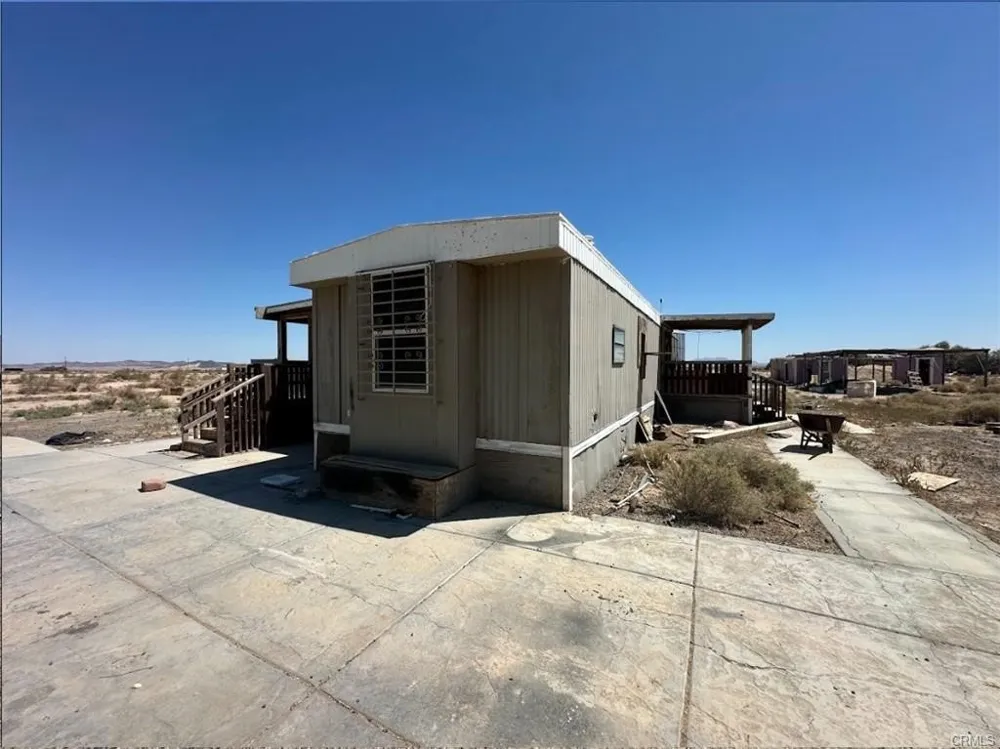 30453 Berry Newberry Springs, CA 92365