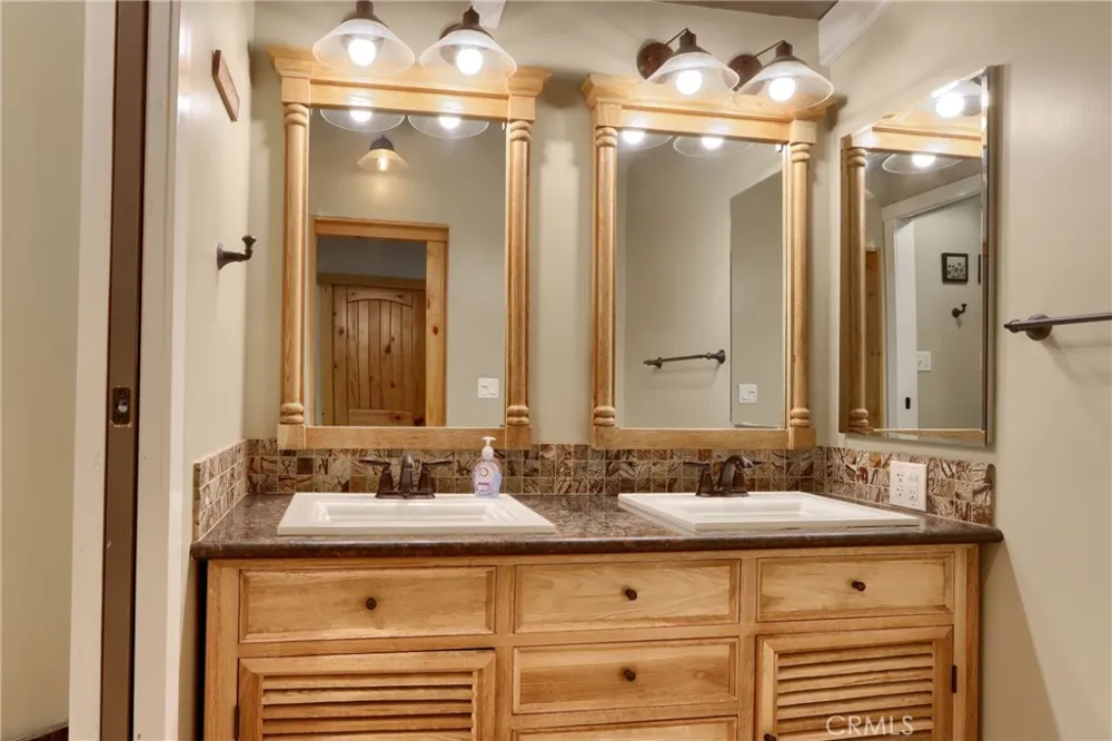 39667 W Idylwild Bass Lake, CA 93604