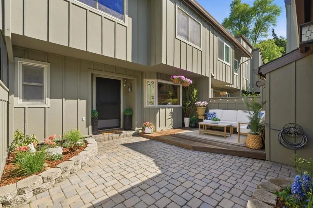 104 Cherry Hill Court Los Gatos, CA 95032