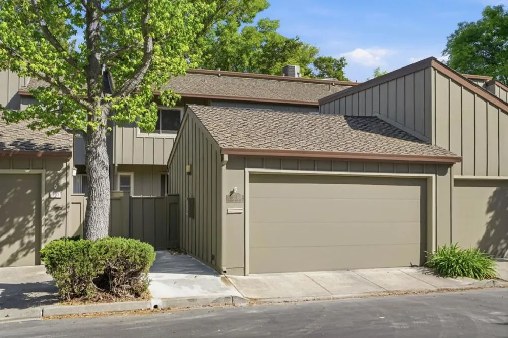104 Cherry Hill Court Los Gatos, CA 95032