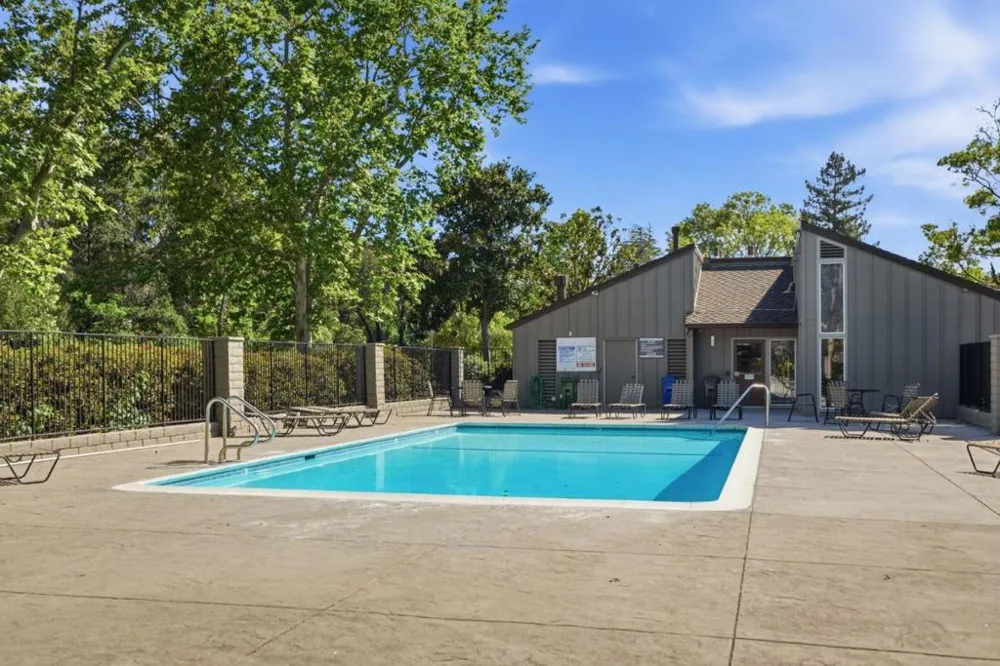 104 Cherry Hill Court Los Gatos, CA 95032