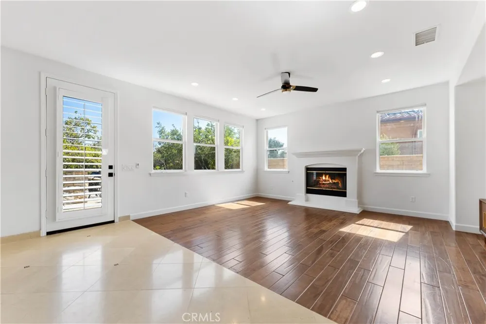 4116 Dakota Drive Moorpark, CA 93021