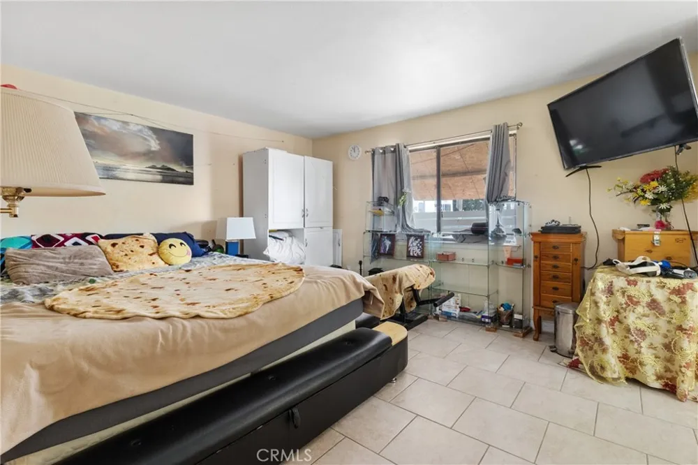 36243 92nd E Littlerock, CA 93543