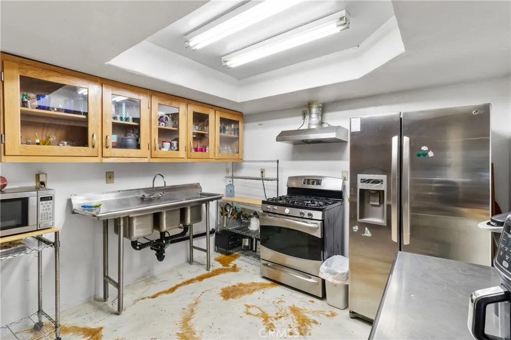 36243 92nd E Littlerock, CA 93543