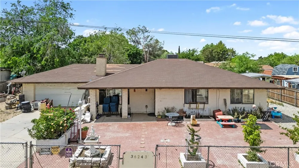 36243 92nd E Littlerock, CA 93543