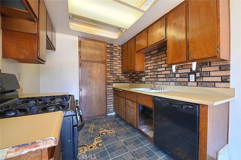 1465 Forest Glen Drive #197 Hacienda Heights, CA 91745