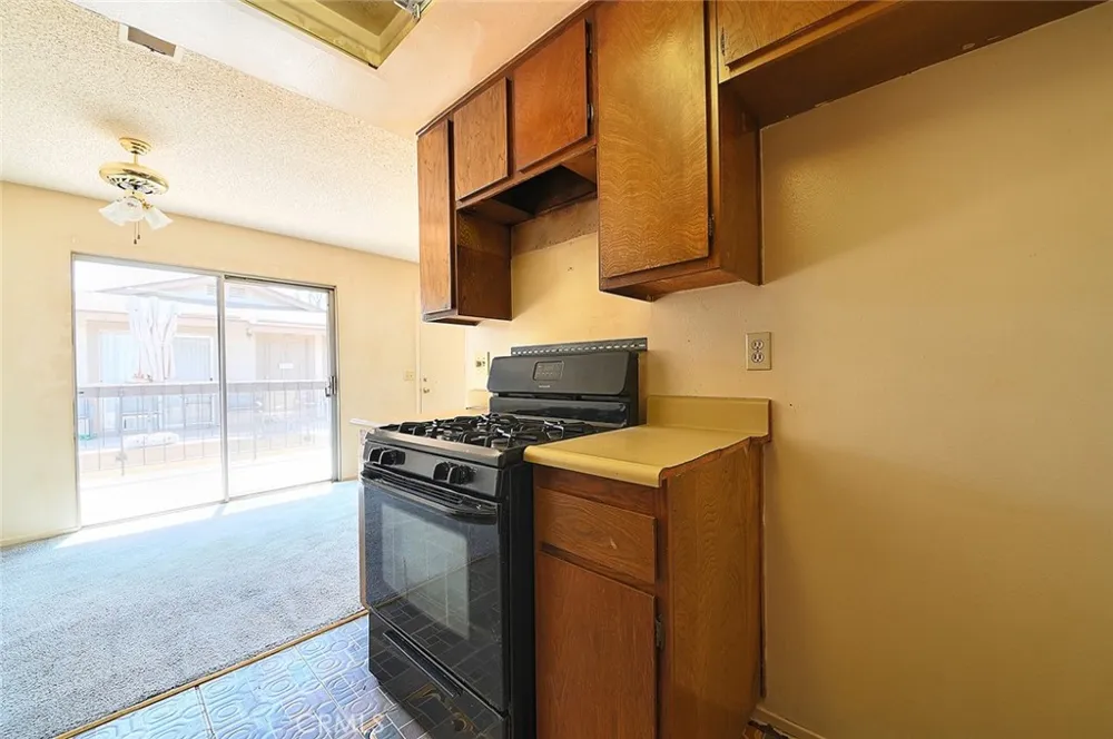 1465 Forest Glen Drive #197 Hacienda Heights, CA 91745