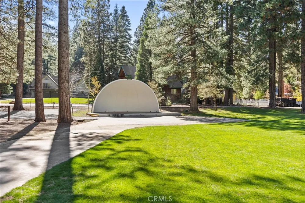 701 Lake Ridge Road Lake Almanor, CA 96137