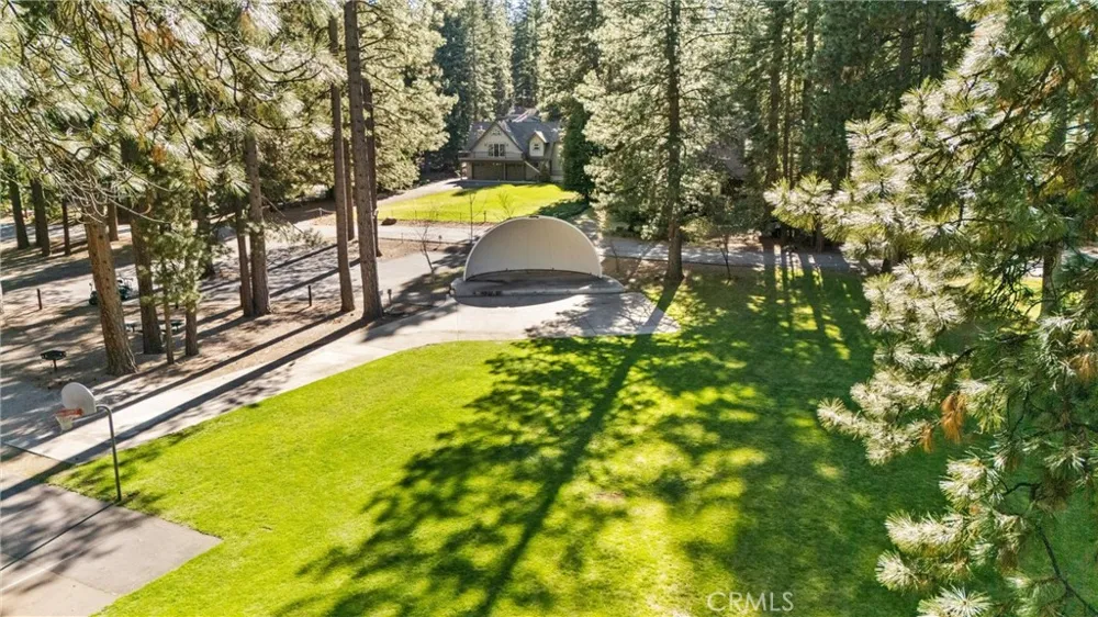 701 Lake Ridge Road Lake Almanor, CA 96137