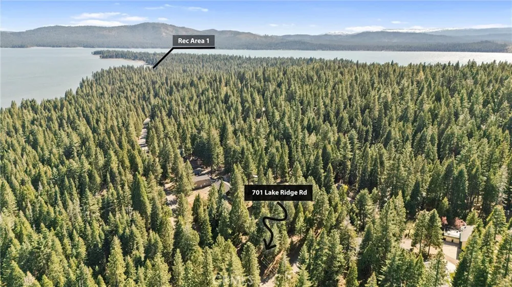 701 Lake Ridge Road Lake Almanor, CA 96137