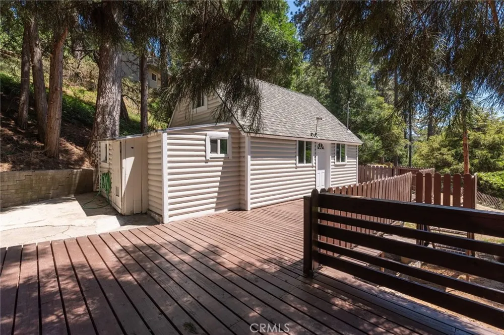 21818 Vista Road Cedarpines Park, CA 92322