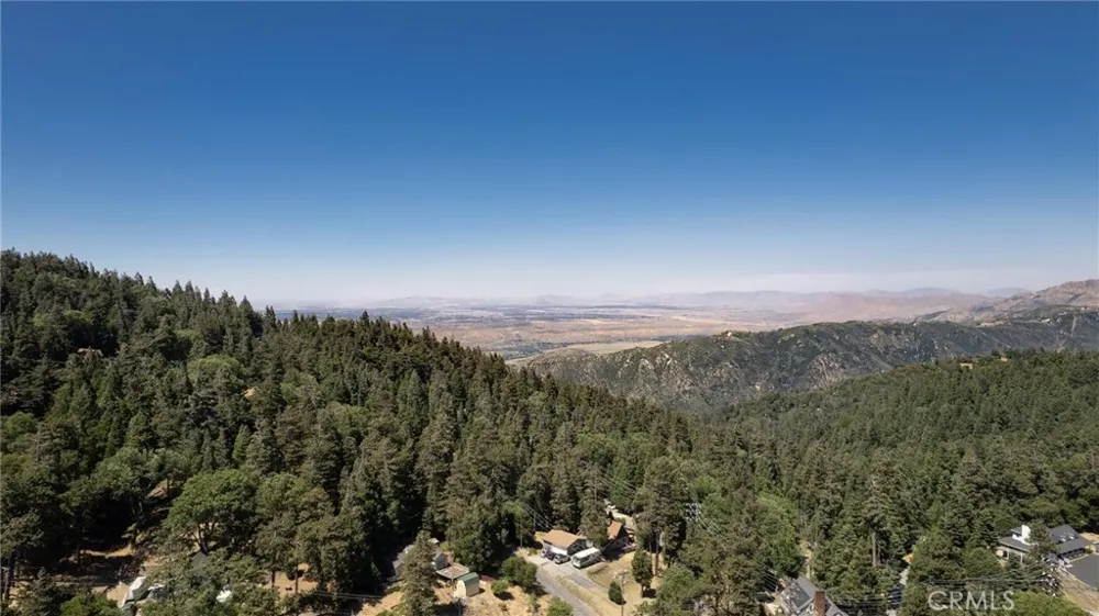 21818 Vista Road Cedarpines Park, CA 92322