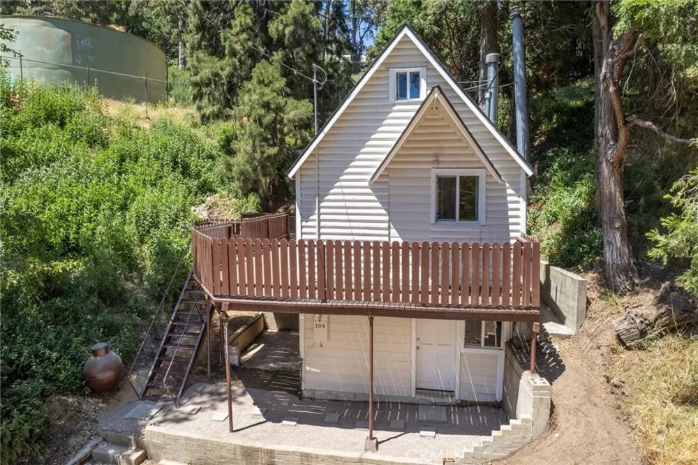 21818 Vista Road Cedarpines Park, CA 92322