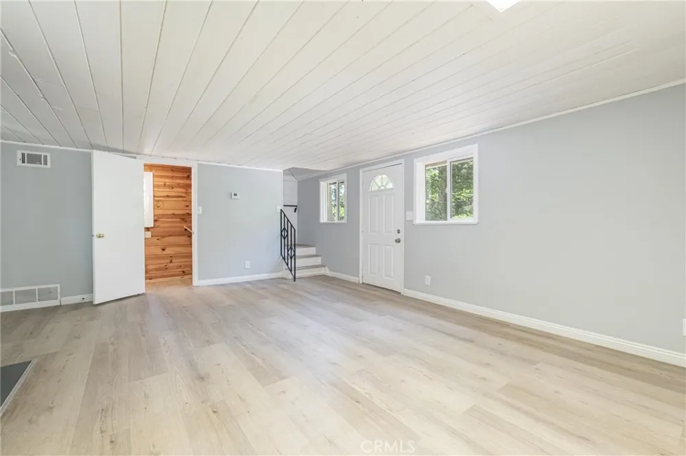 21818 Vista Road Cedarpines Park, CA 92322