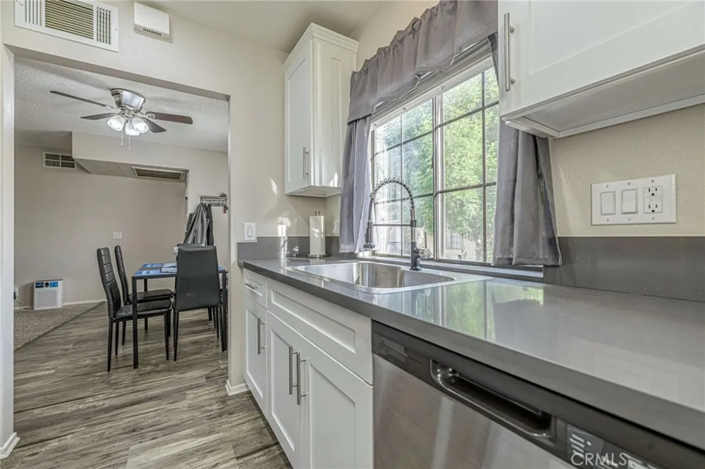 2554 Olive #82 Palmdale, CA 93550