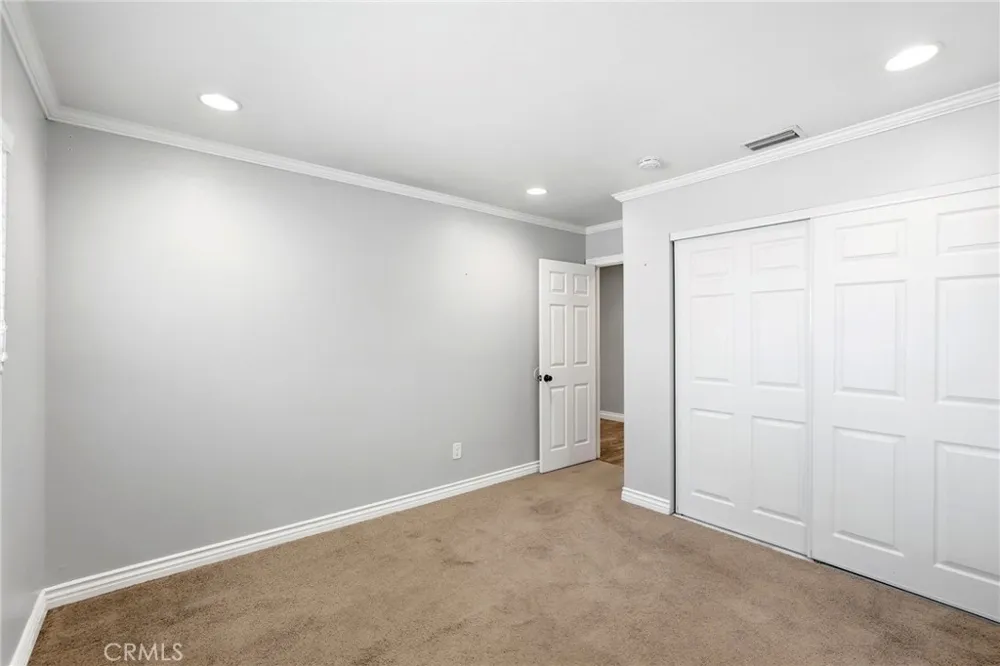 14015 Candlewood Sylmar, CA 91342