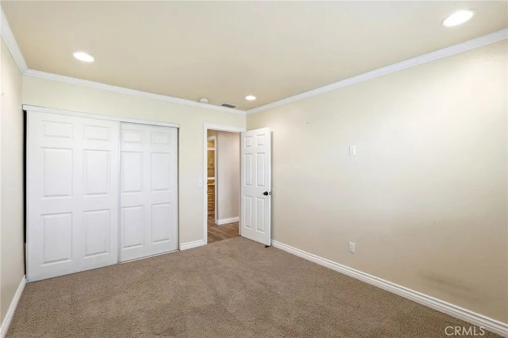 14015 Candlewood Sylmar, CA 91342