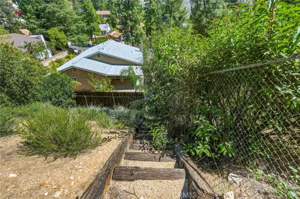 14015 Candlewood Sylmar, CA 91342