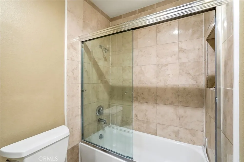 14015 Candlewood Sylmar, CA 91342
