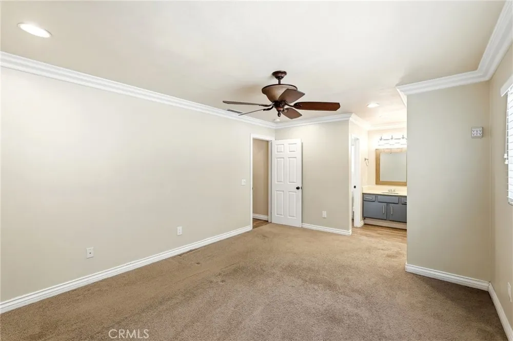 14015 Candlewood Sylmar, CA 91342
