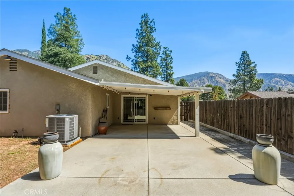 14015 Candlewood Sylmar, CA 91342