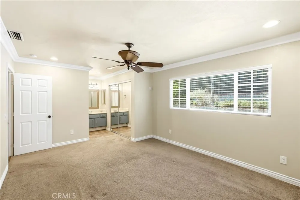 14015 Candlewood Sylmar, CA 91342