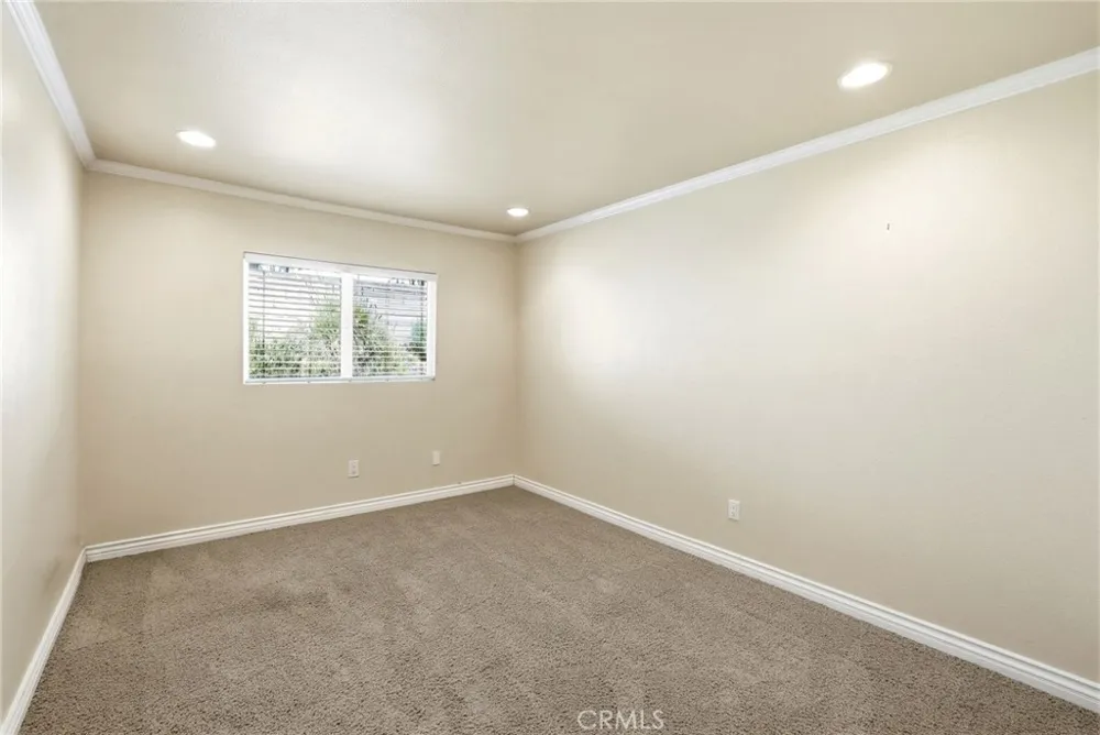 14015 Candlewood Sylmar, CA 91342