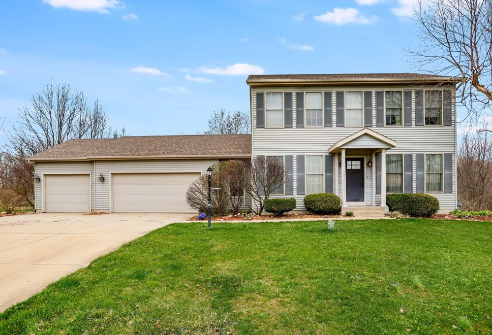 2233 Suncrest Breeze Berrien Springs, MI 49103