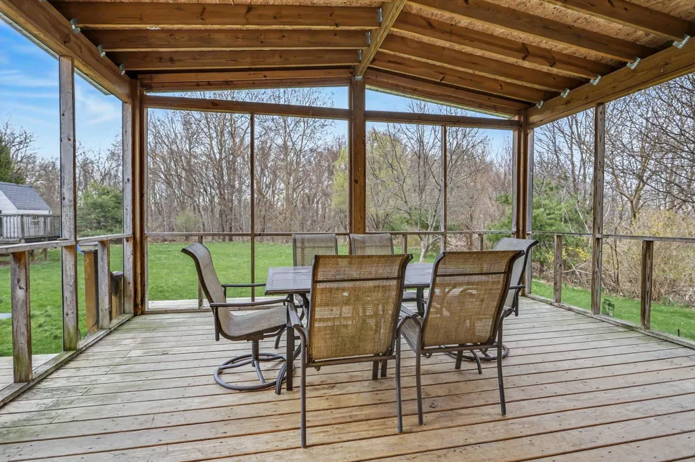 2233 Suncrest Breeze Berrien Springs, MI 49103