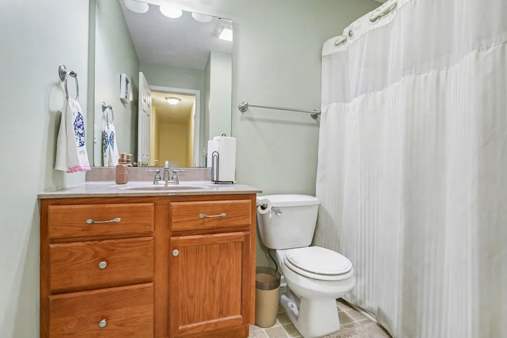 2233 Suncrest Breeze Berrien Springs, MI 49103