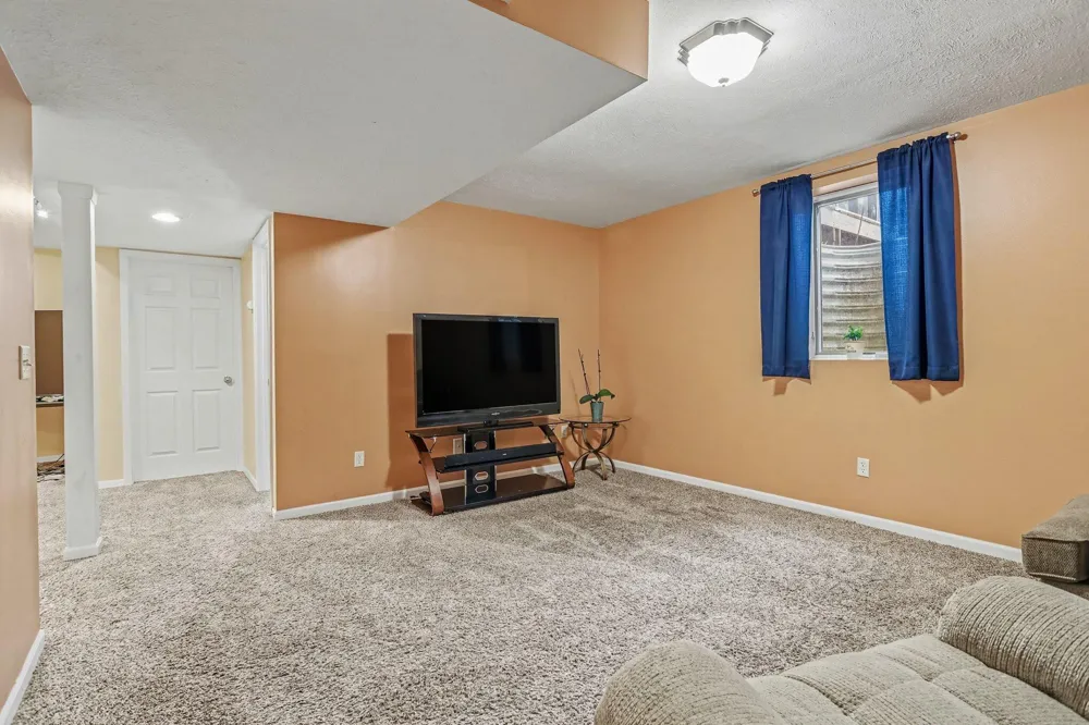 2233 Suncrest Breeze Berrien Springs, MI 49103