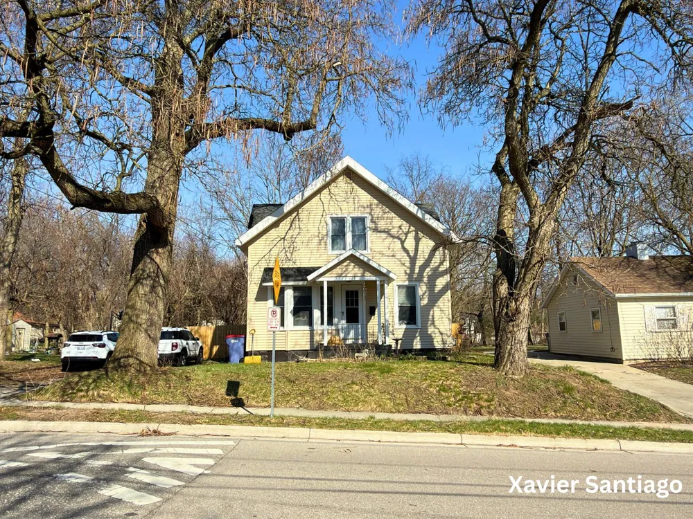 1128 Emerald Avenue NE Grand Rapids, MI 49503
