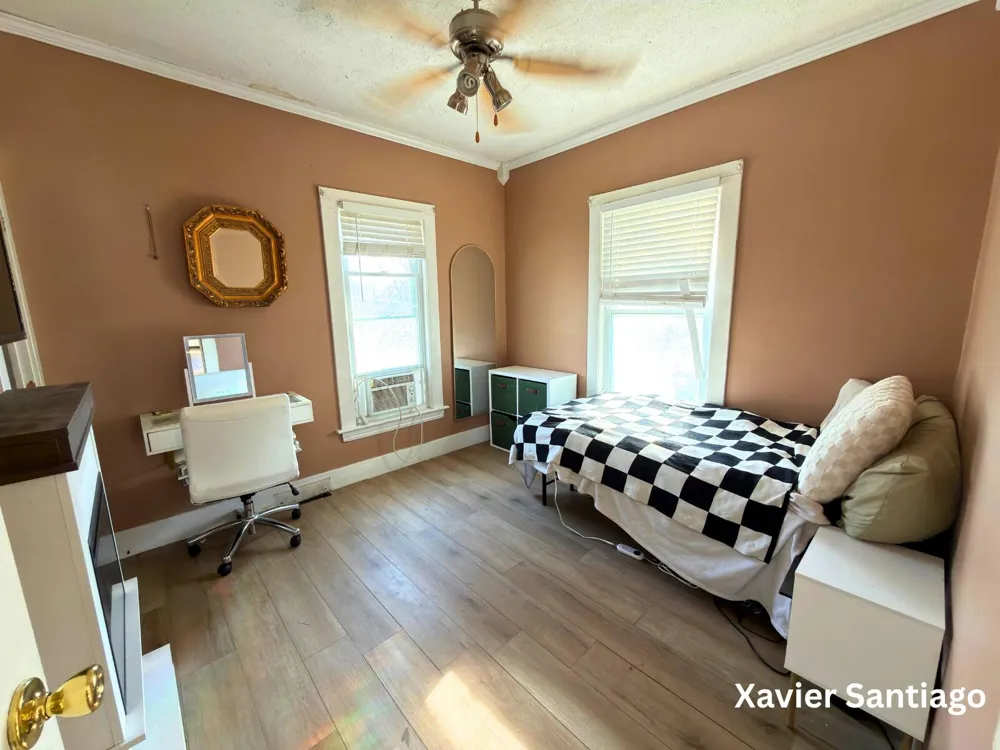 1128 Emerald Avenue NE Grand Rapids, MI 49503