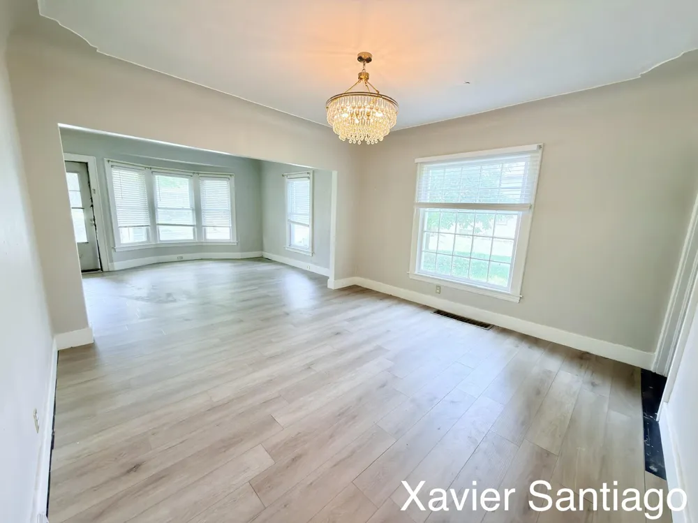 1128 Emerald Avenue NE Grand Rapids, MI 49503