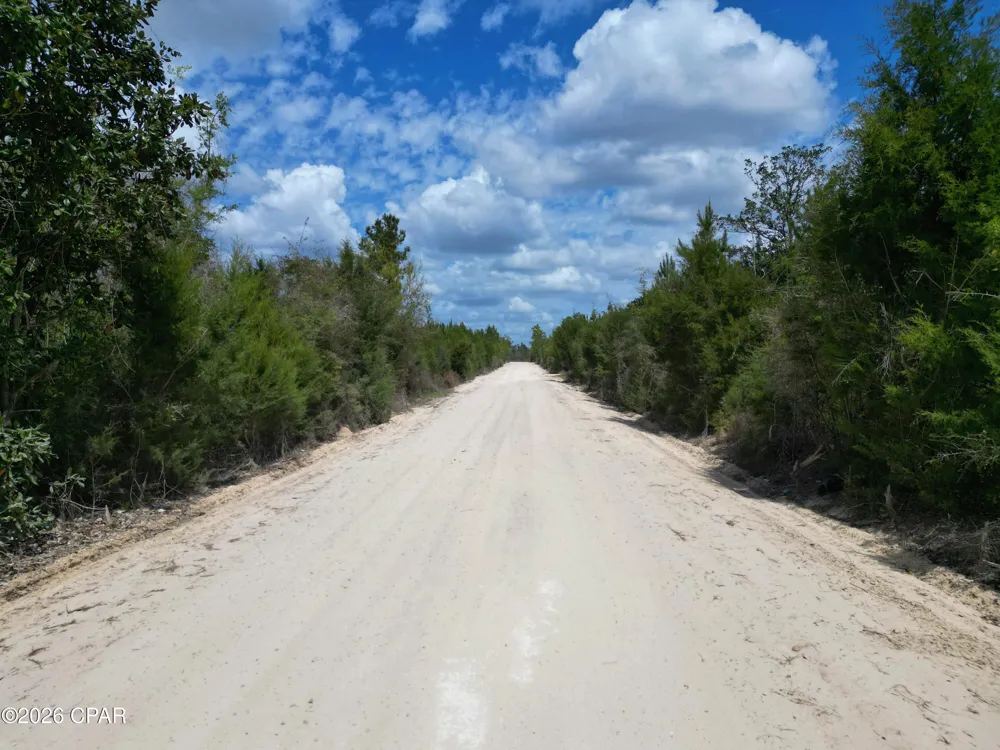 30 NW Melvin Road Clarksville, FL 32430
