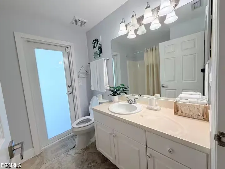 SW 8th Place Cape Coral, FL 33914