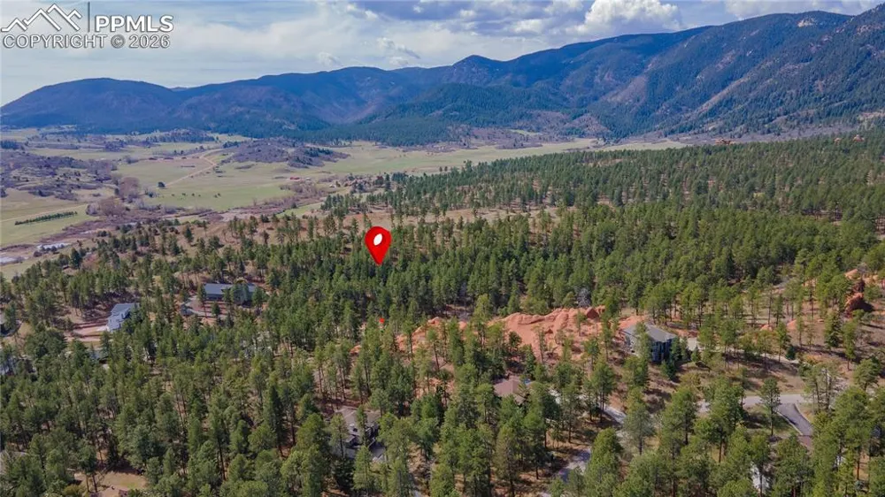 8257 Bannock Drive Larkspur, CO 80118