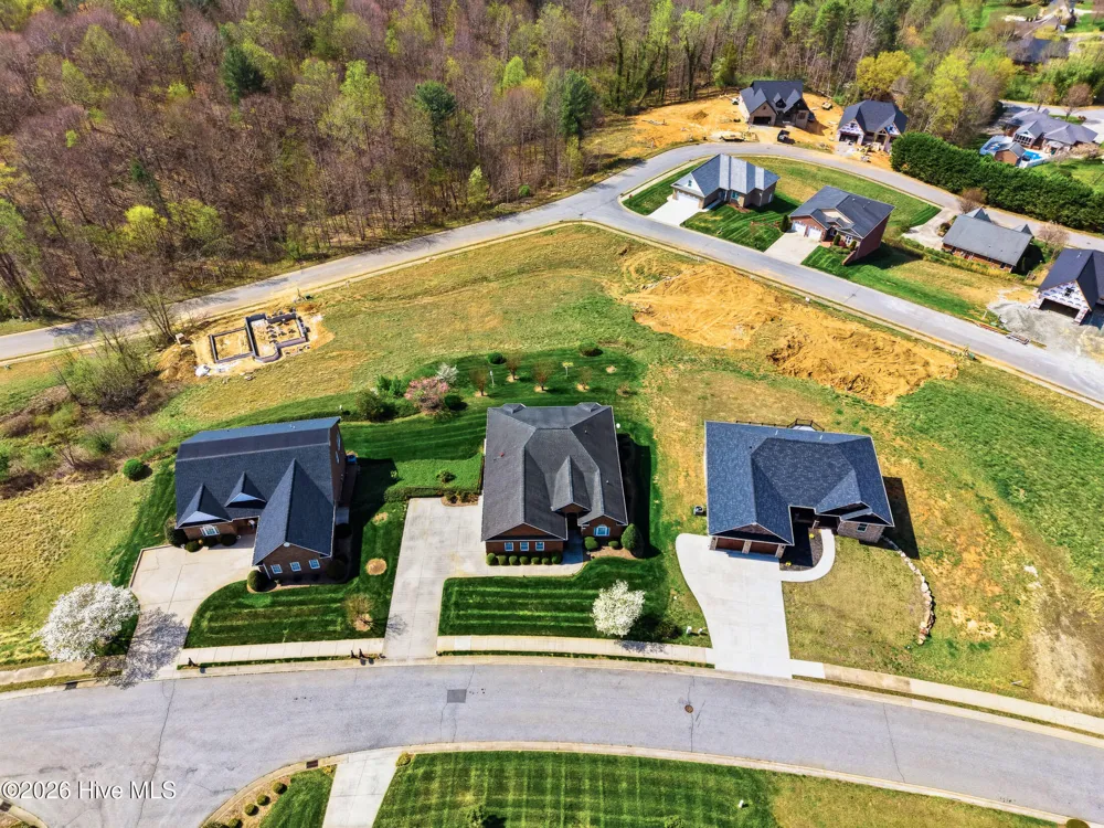 416 Huntington Woods Drive Lenoir, NC 28645