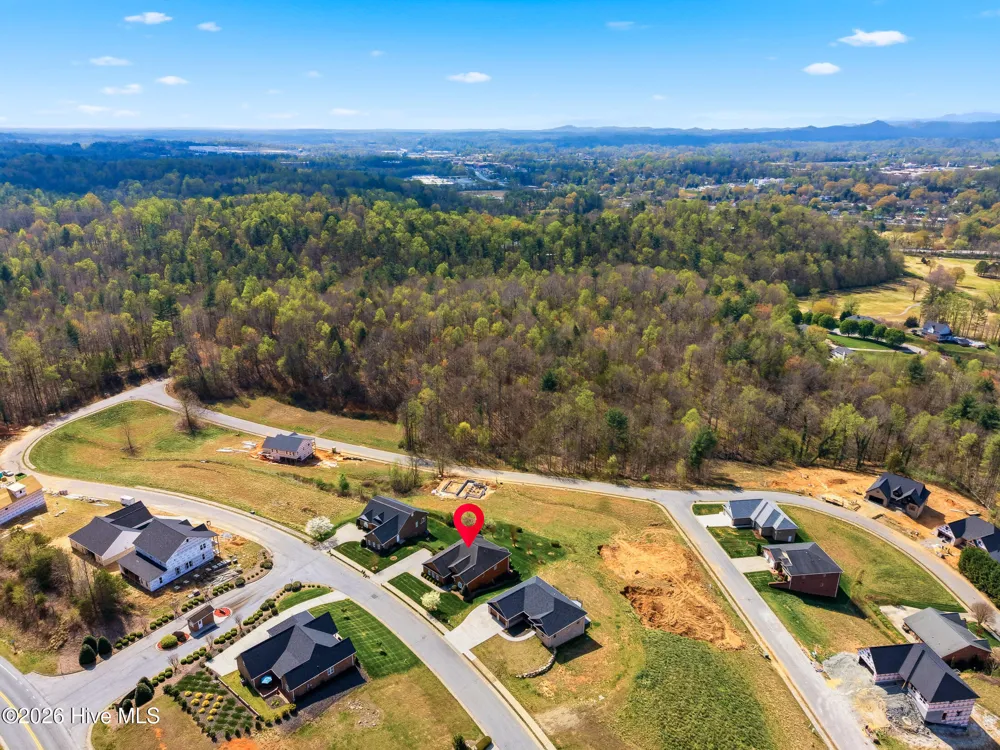 416 Huntington Woods Drive Lenoir, NC 28645