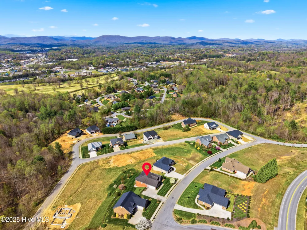 416 Huntington Woods Drive Lenoir, NC 28645
