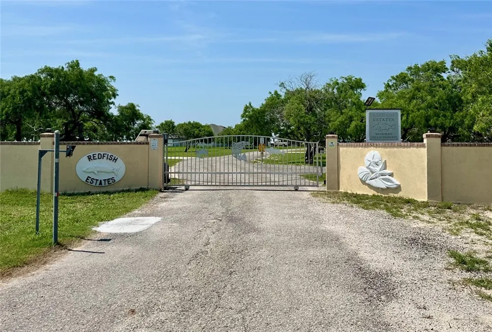 1234 Redfish Drive Riviera, TX 78379