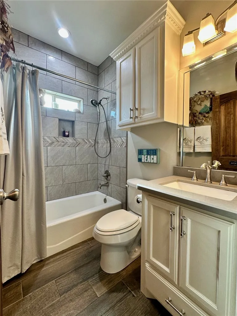 1234 Redfish Drive Riviera, TX 78379