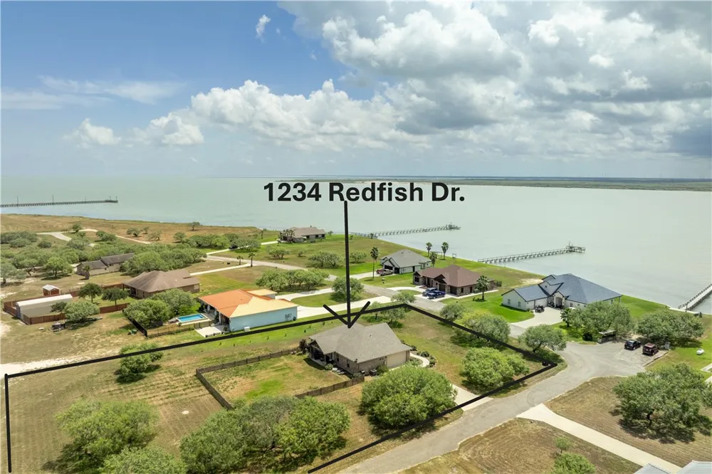 1234 Redfish Drive Riviera, TX 78379