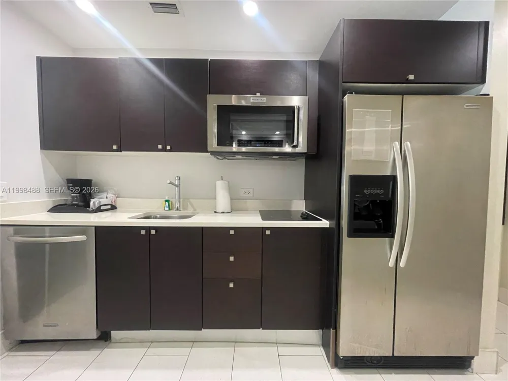5300 NW 87th Ave #1103 Doral, FL 33178
