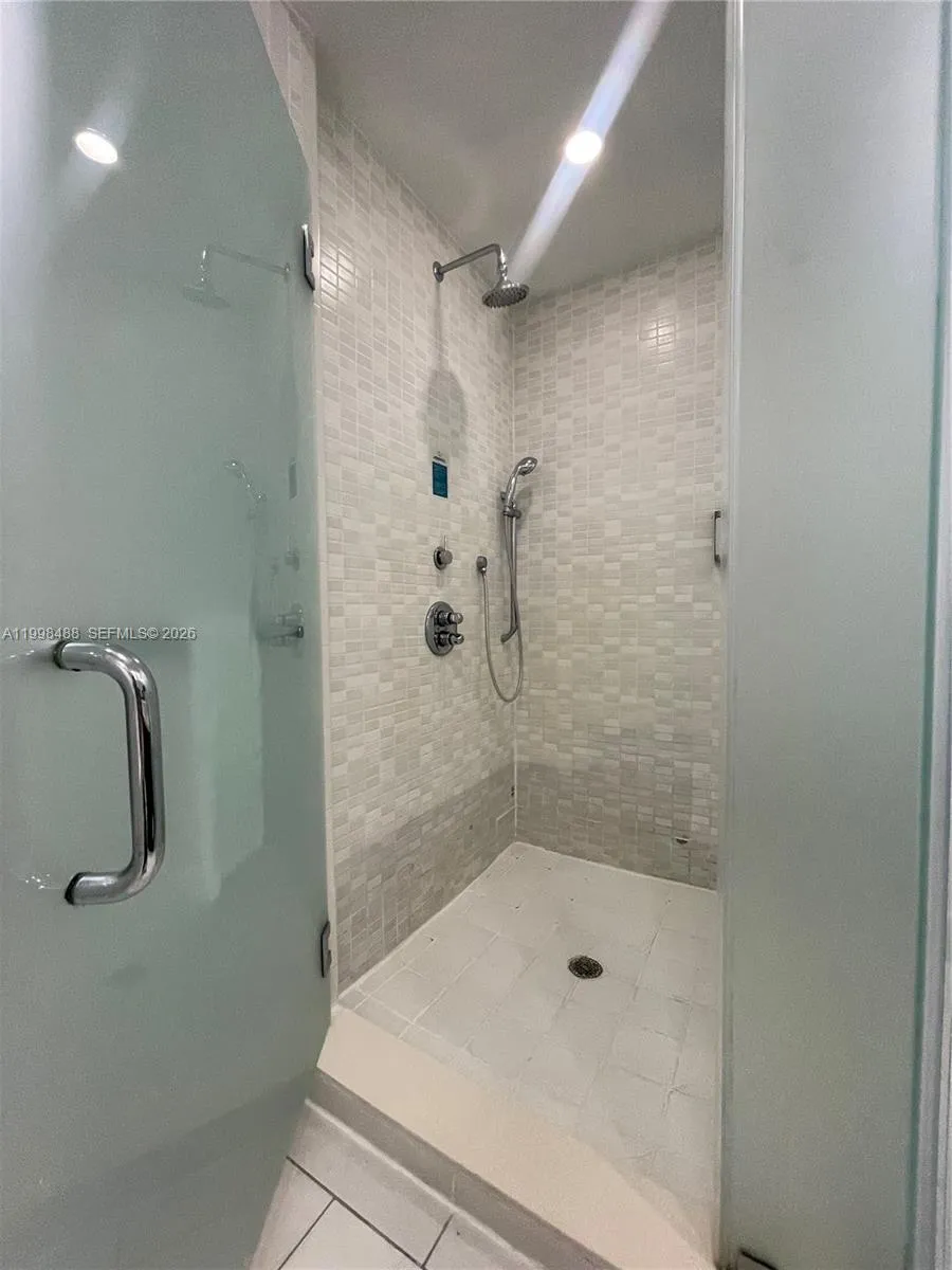 5300 NW 87th Ave #1103 Doral, FL 33178