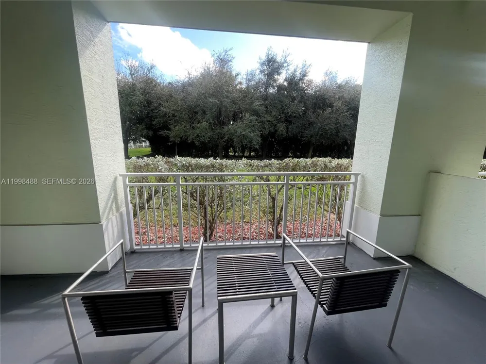 5300 NW 87th Ave #1103 Doral, FL 33178