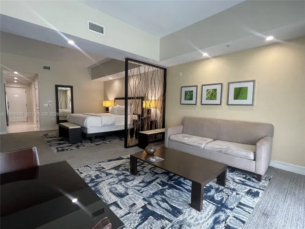 5300 NW 87th Ave #1103 Doral, FL 33178