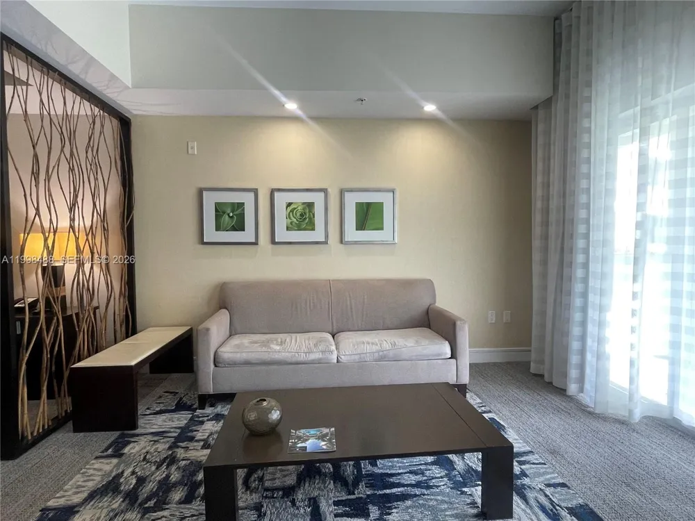 5300 NW 87th Ave #1103 Doral, FL 33178