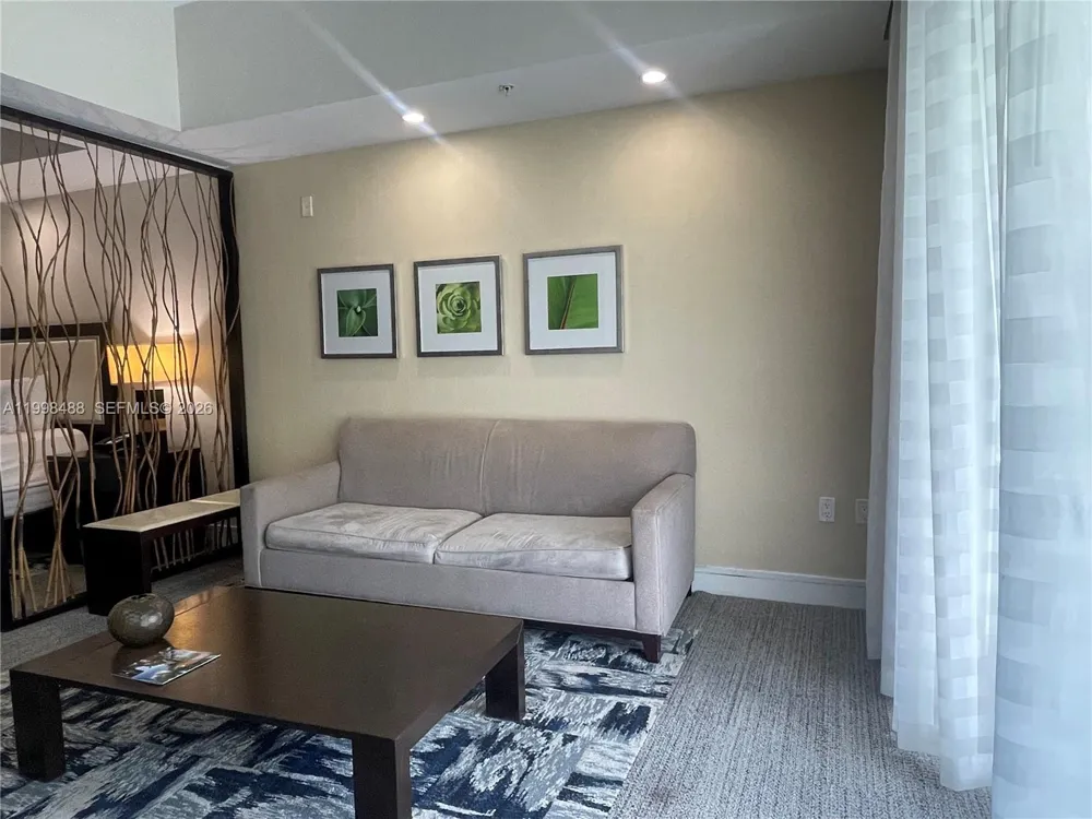 5300 NW 87th Ave #1103 Doral, FL 33178